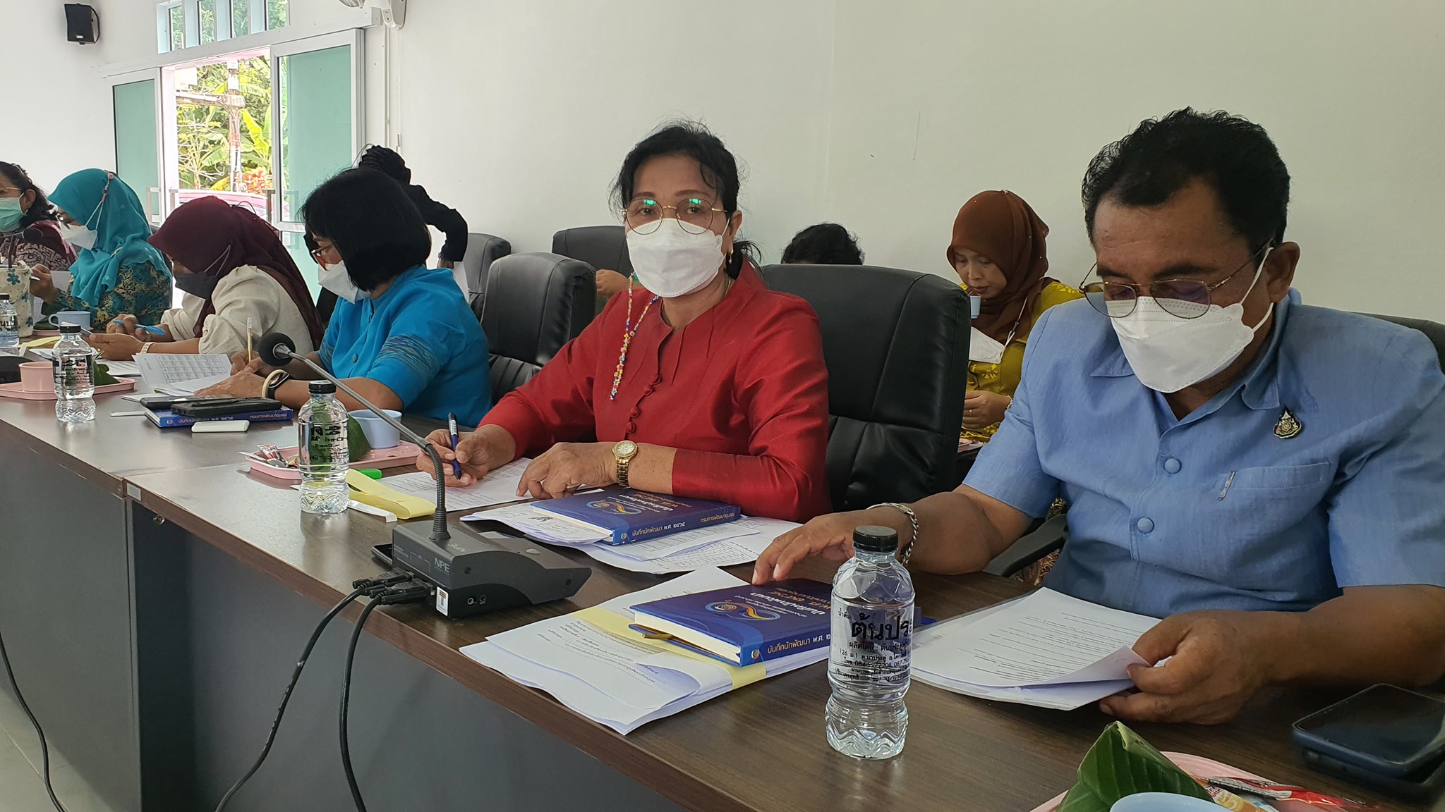พช.ปัตตานี จัดประชุมเคลื่อนที่ ติดตามการขับเคลื่อนภารกิจงานพัฒนาชุมชน 12อำเภอ ในรอบ 1 เดือน