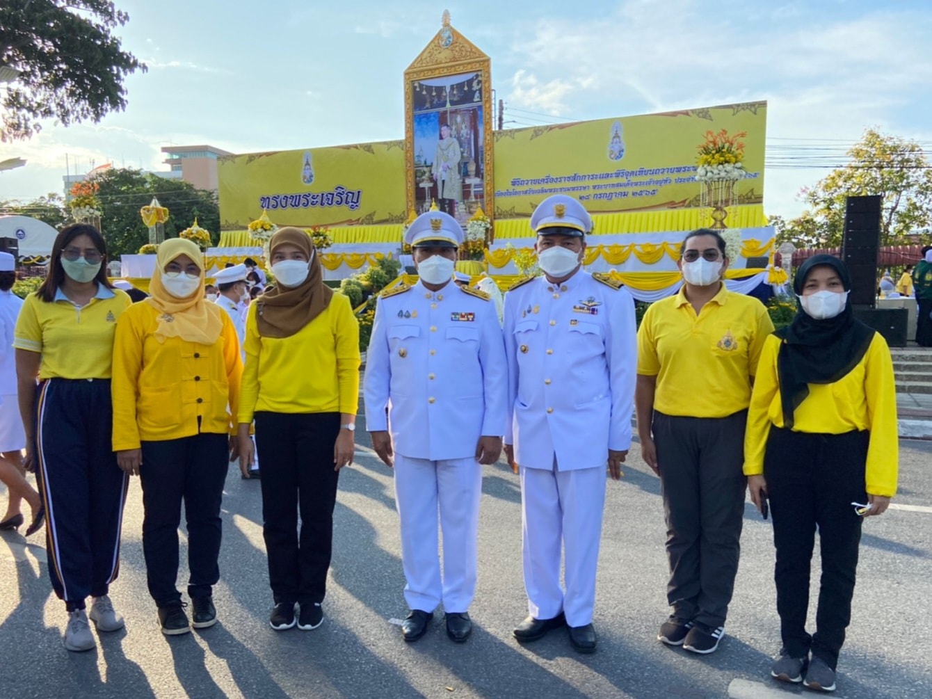 พช.ปัตตานี ร่วมพิธีถวายเครื่องราชสักการะ วางพานพุ่ม และพิธีถวายพระพรชัยมงคล เนื่องในโอกาสวันเฉลิมพระชนมพรรษา พระบาทสมเด็จพระเจ้าอยู่หัว 28 กรกฎาคม 2565