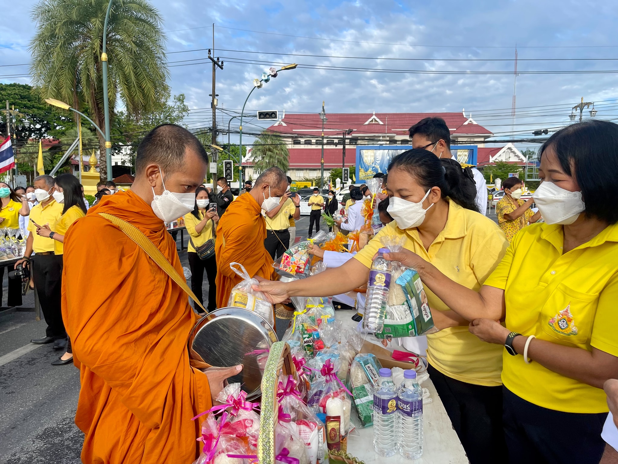 พช.ปัตตานี ร่วมพิธีสำคัญและกิจกรรมเฉลิมพระเกียรติ เนื่องในโอกาสวันเฉลิมพระชนมพรรษา พระบาทสมเด็จพระเจ้าอยู่หัว 28 กรกฎาคม 2565