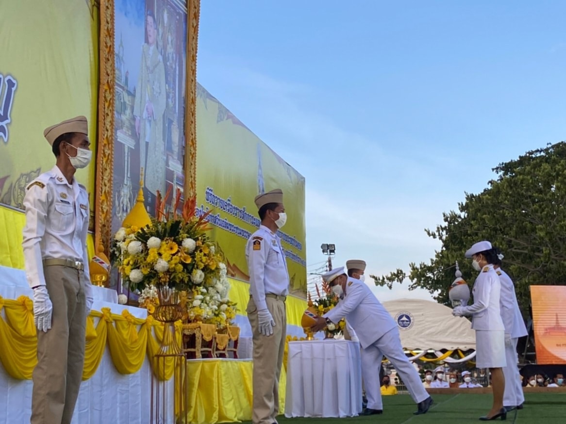 พช.ปัตตานี ร่วมพิธีถวายเครื่องราชสักการะ วางพานพุ่ม และพิธีถวายพระพรชัยมงคล เนื่องในโอกาสวันเฉลิมพระชนมพรรษา พระบาทสมเด็จพระเจ้าอยู่หัว 28 กรกฎาคม 2565