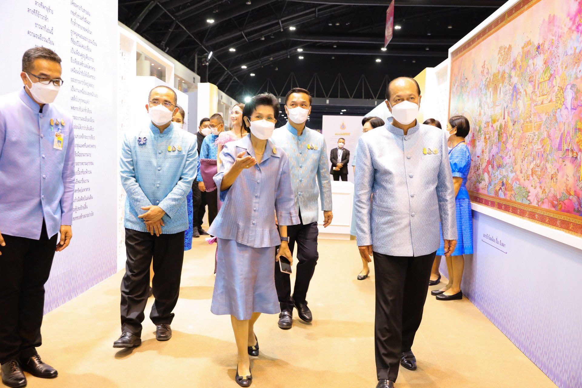 ยิ่งใหญ่ อลังการ! พช.ปัตตานี ร่วมพิธีเปิดงาน “ศิลปาชีพประทีปไทย OTOP ก้าวไกลด้วยพระบารมี” ปี 2565