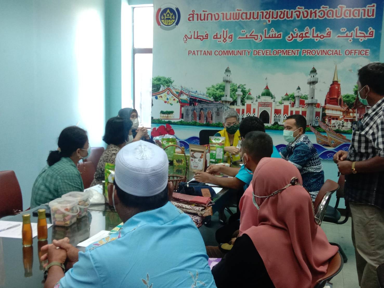 พช.ปัตตานี+บริษัทประชารัฐฯ ร่วมพัฒนา OTOP เปิดตลาดพรีเมี่ยม ชูผลิตภัณฑ์เด่นปัตตานี