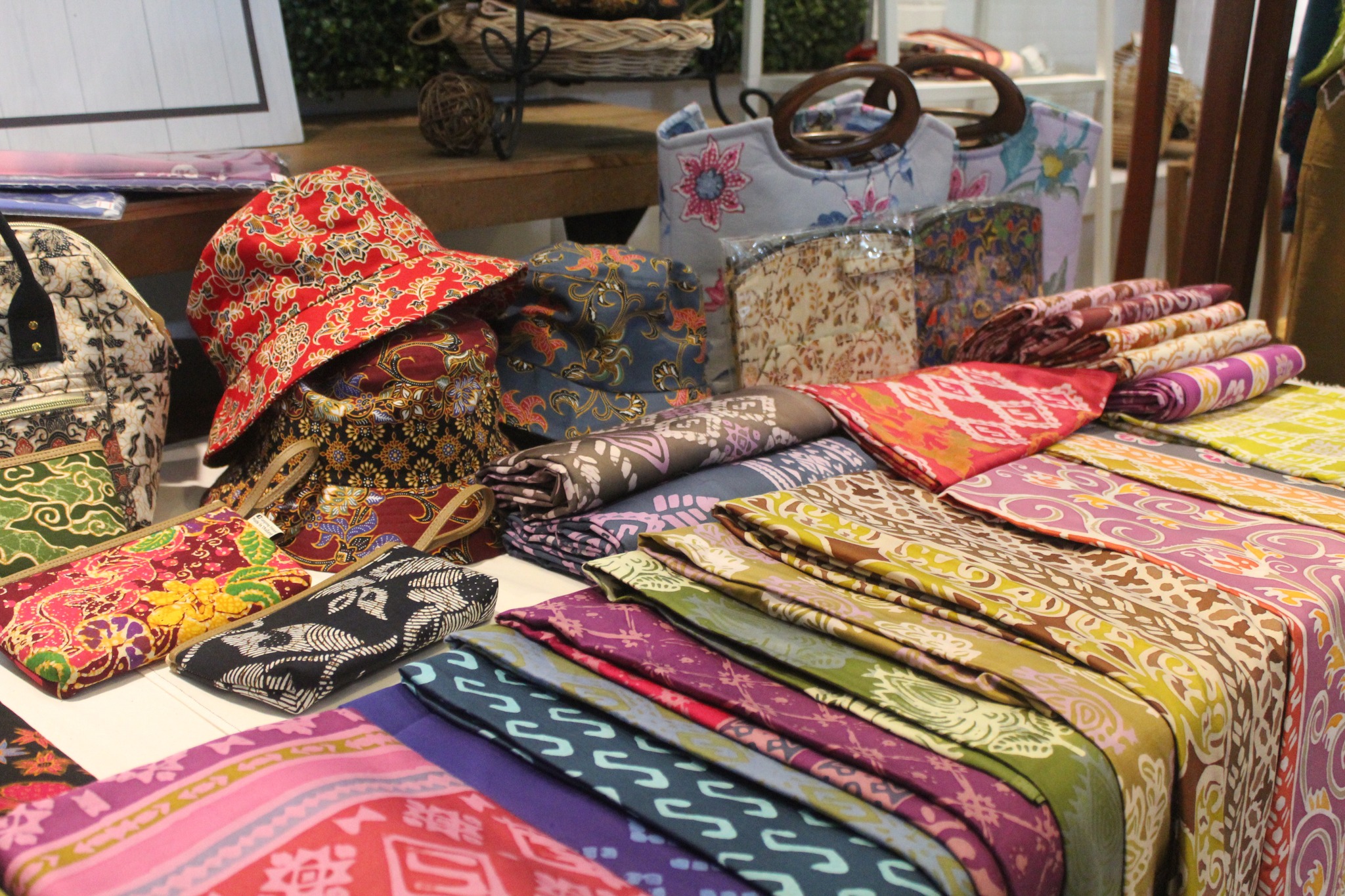 อธิบดีกรมการพัฒนาชุมชนฯ ชื่นชมการขับเคลื่อนภารกิจพัฒนาชุมชนจังหวัดปัตตานี ผสานอัตลักษณ์ 3 วัฒนธรรม สืบสานต่อยอดภูมิปัญญาท้องถิ่น ชูจุดเด่นสร้างมูลค่าจากต้นทุนในชุมชน