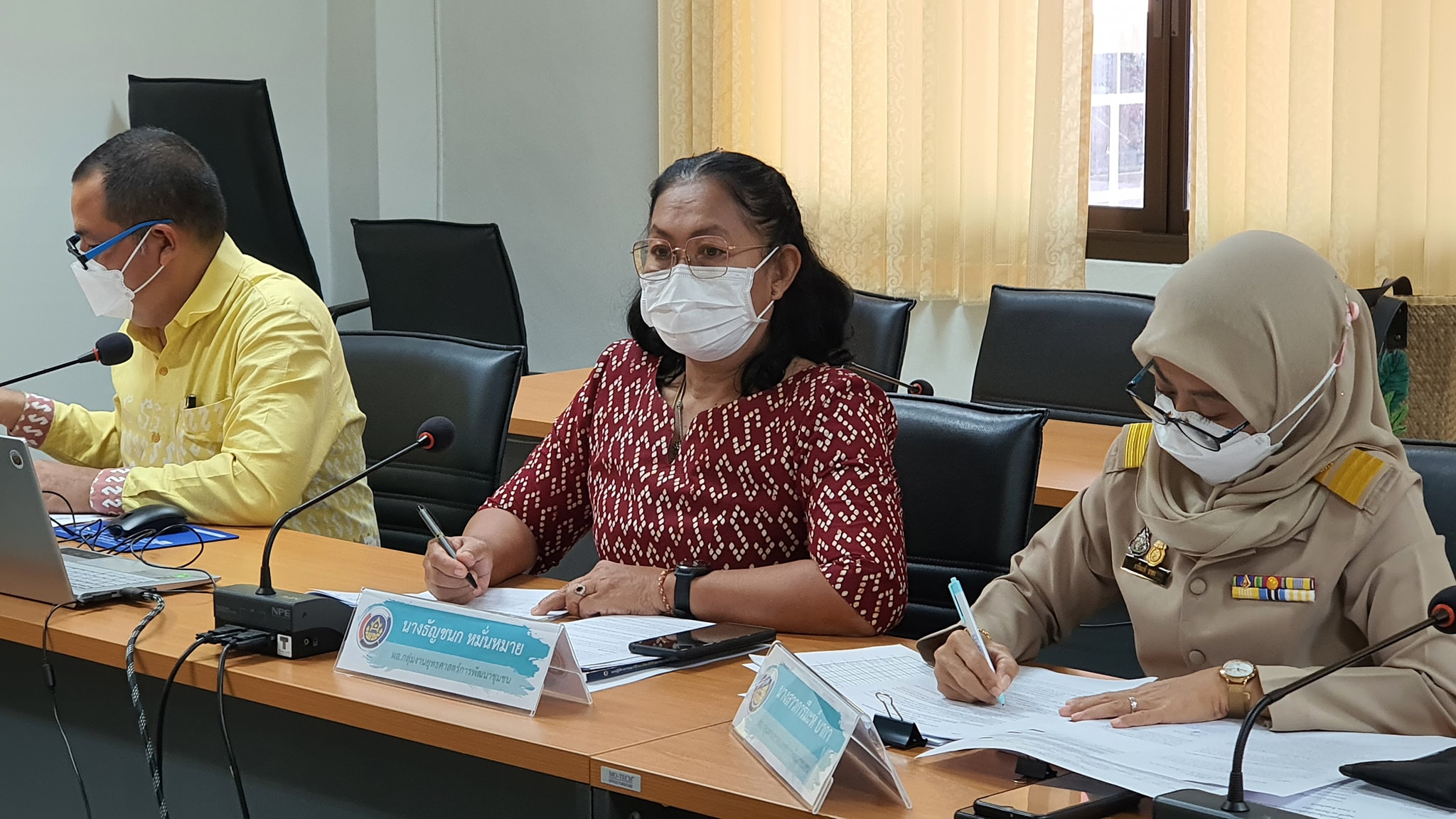 พช.ปัตตานี จัดประชุมสัญจร สร้างพลังทีมงานขับเคลื่อนภารกิจงานพัฒนาชุมชน 12อำเภอ