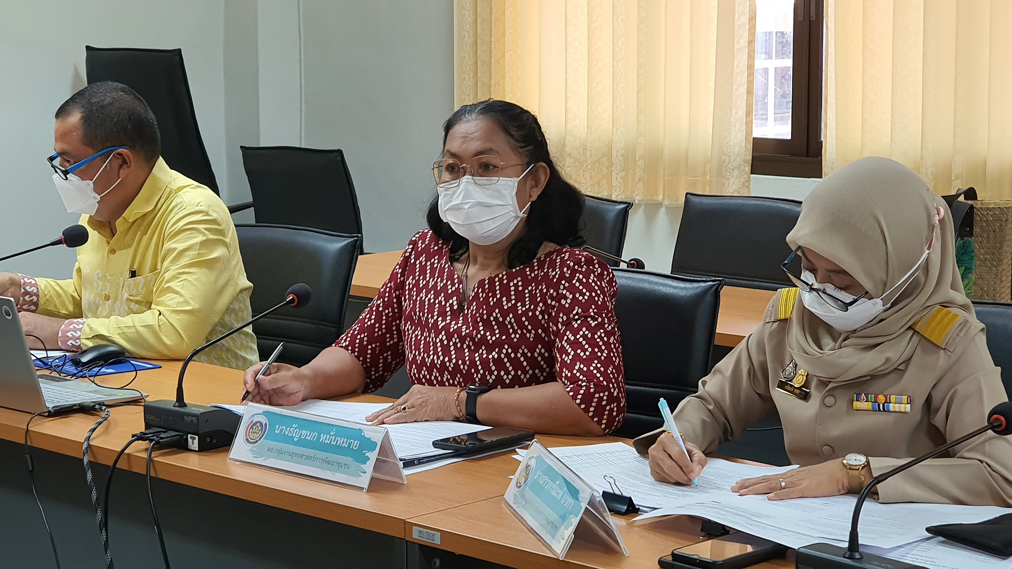 พช.ปัตตานี จัดประชุมสัญจร สร้างพลังทีมงานขับเคลื่อนภารกิจงานพัฒนาชุมชน 12อำเภอ