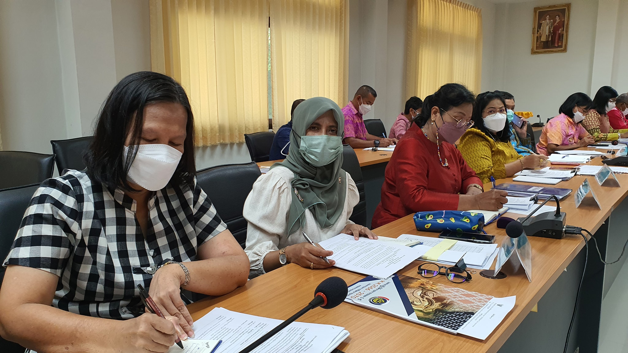 พช.ปัตตานี จัดประชุมสัญจร สร้างพลังทีมงานขับเคลื่อนภารกิจงานพัฒนาชุมชน 12อำเภอ