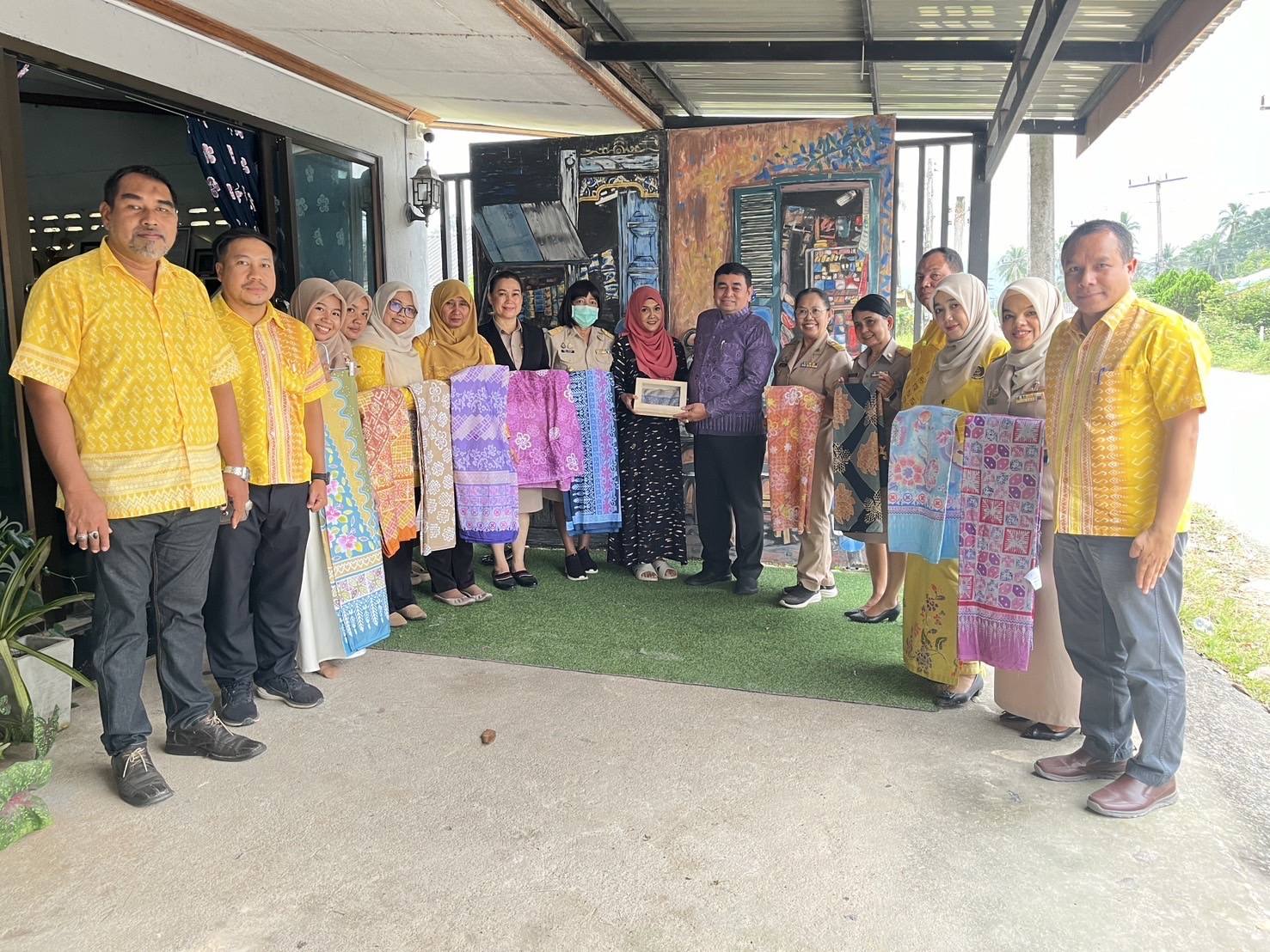 พช.ปัตตานี รายงานผลการดำเนินงานกิจกรรมพัฒนาชุมชนและการปฏิบัติราชการตามภารของกรมการพัฒนาชุมชน ปีงบประมาณ พ.ศ.2568