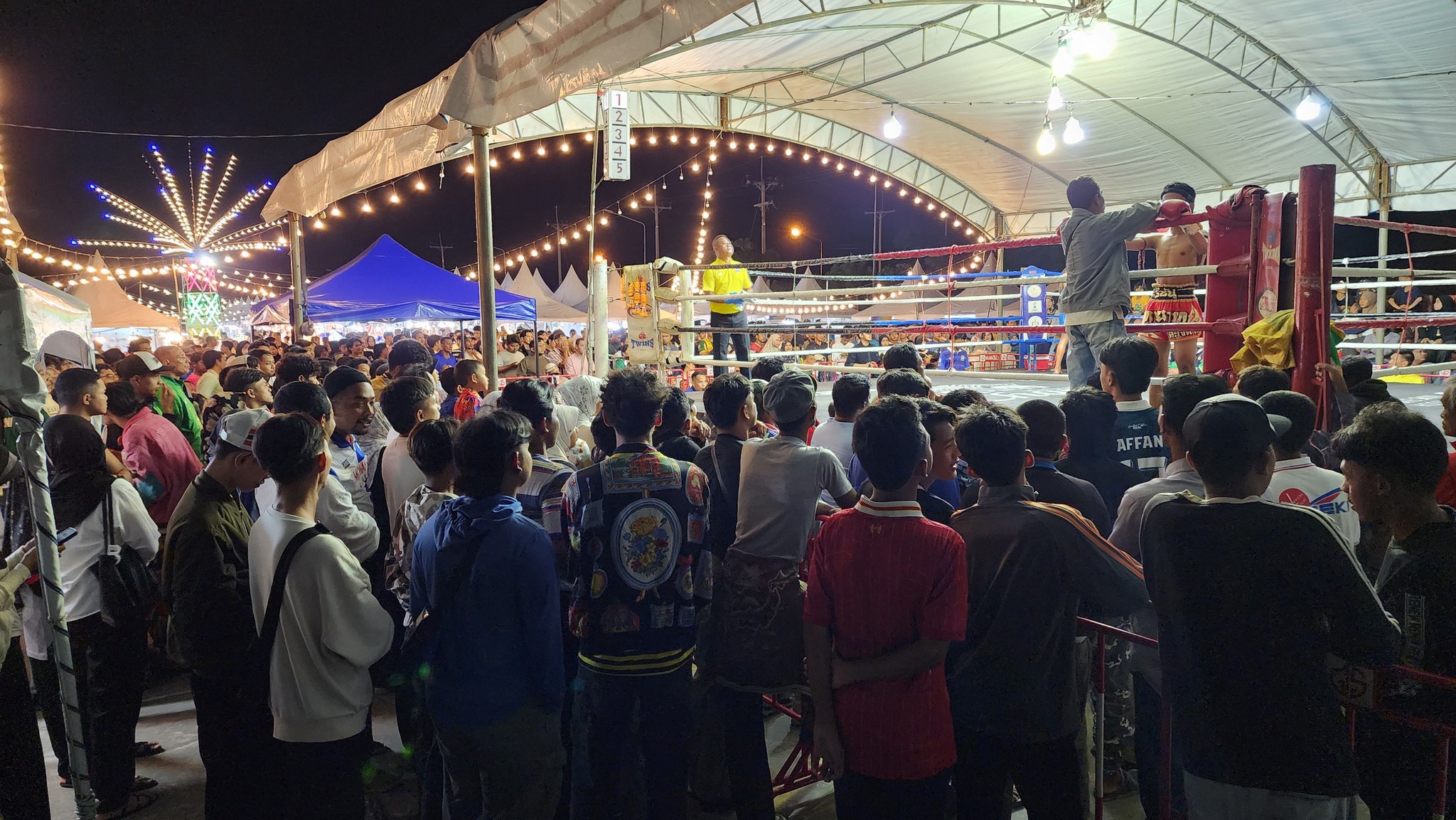 ต้อนรับปี 68 งานถนนคนเดินพาเพลินปัตตานี Colorful  สีสันปัตตานี