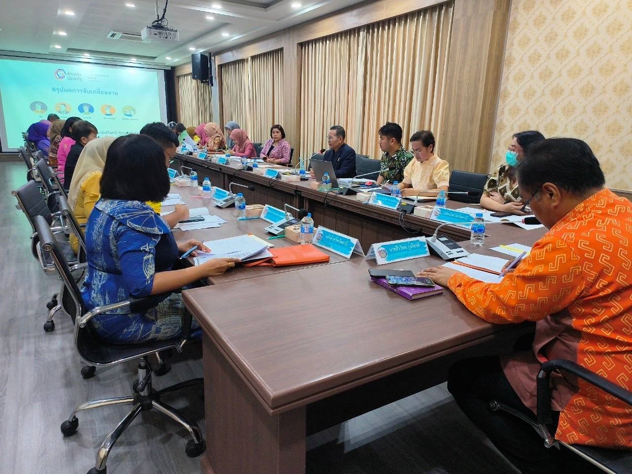 ปัตตานี เตรียมพร้อมเชื่อมโยงต้นทุนด้านการเกษตร ด้านการแปรรูป ด้านการท่องเที่ยวโดยชุมชน สร้างจุดแข็งพัฒนาเศรษฐกิจฐานรากให้ยั่งยืน